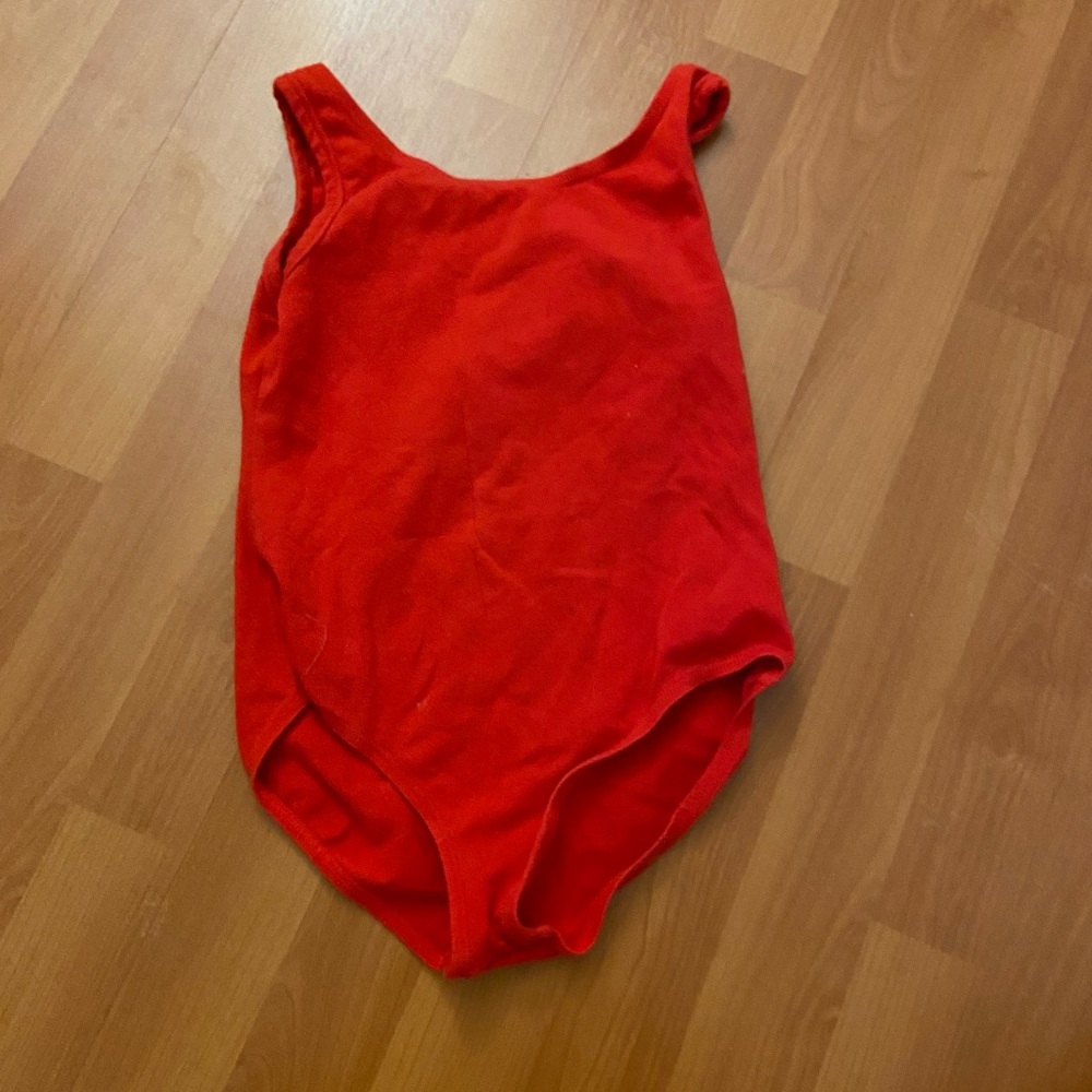 RED LEOTARD